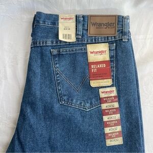 Wrangler Jeans Mens 40x32 Relaxed Fit Straight Fits Over Boot Cotton Cowboy Blue